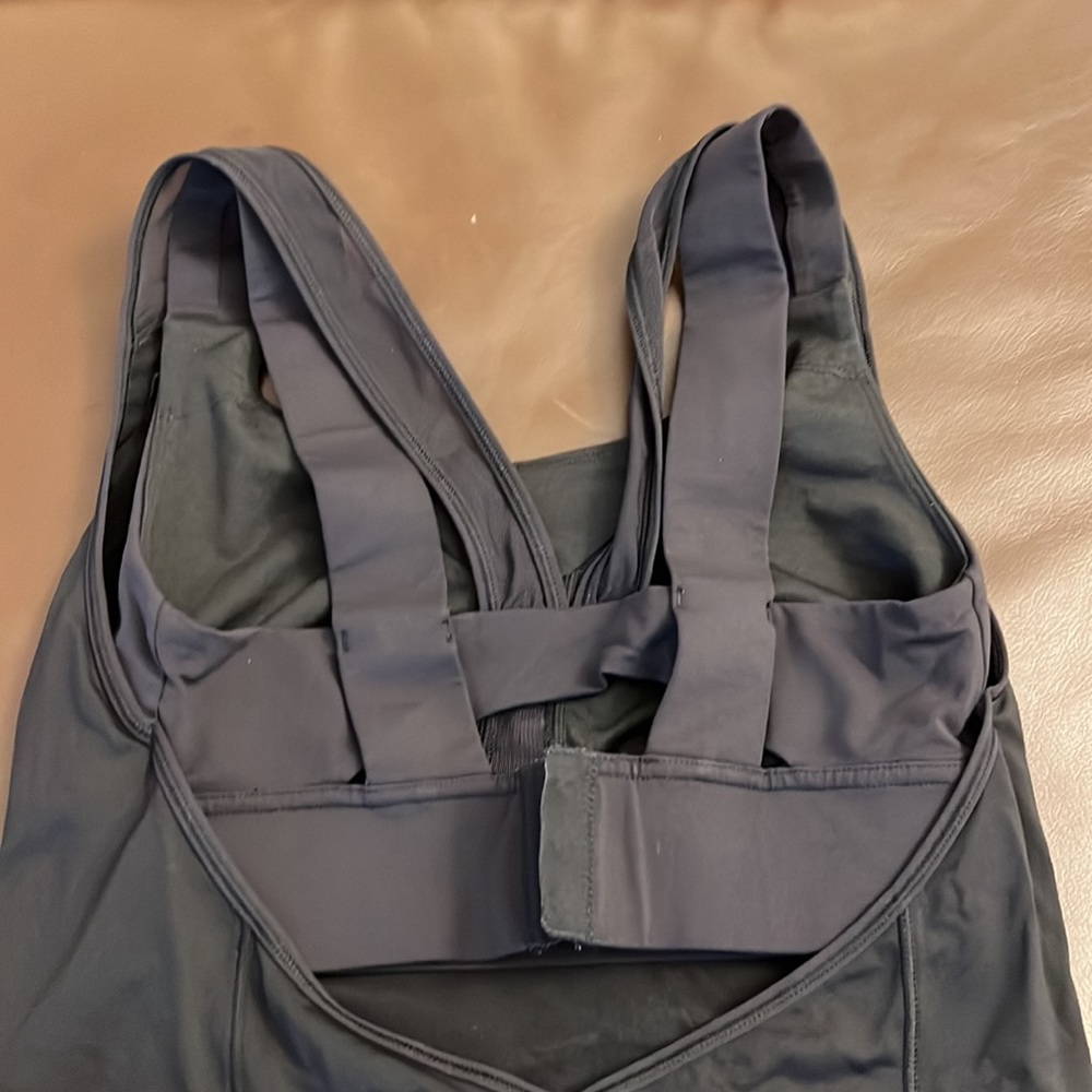 Lululemon Top With Adjustable Built In Sports Bra - image 7